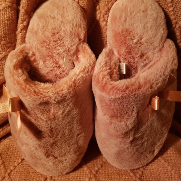 TOASTIES PINK FURRY SLIPPERS FOR WOMEN L/G 9-10 BY TOTES - Picture 3 of 3